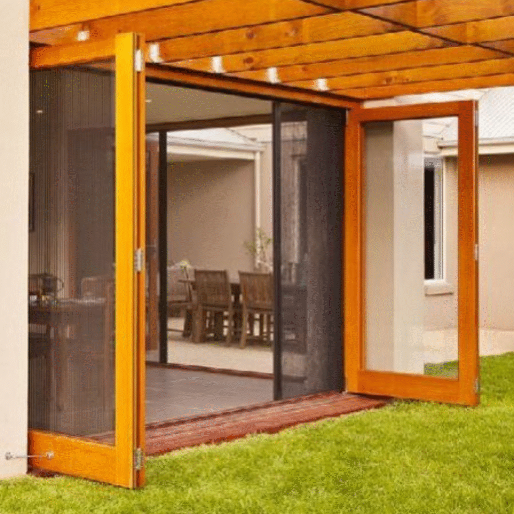 retractable pleated mesh